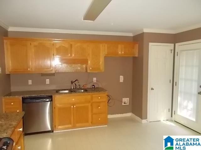 220 Forest Hills Circle Alabaster, AL 35007 - Photo 7 of 37