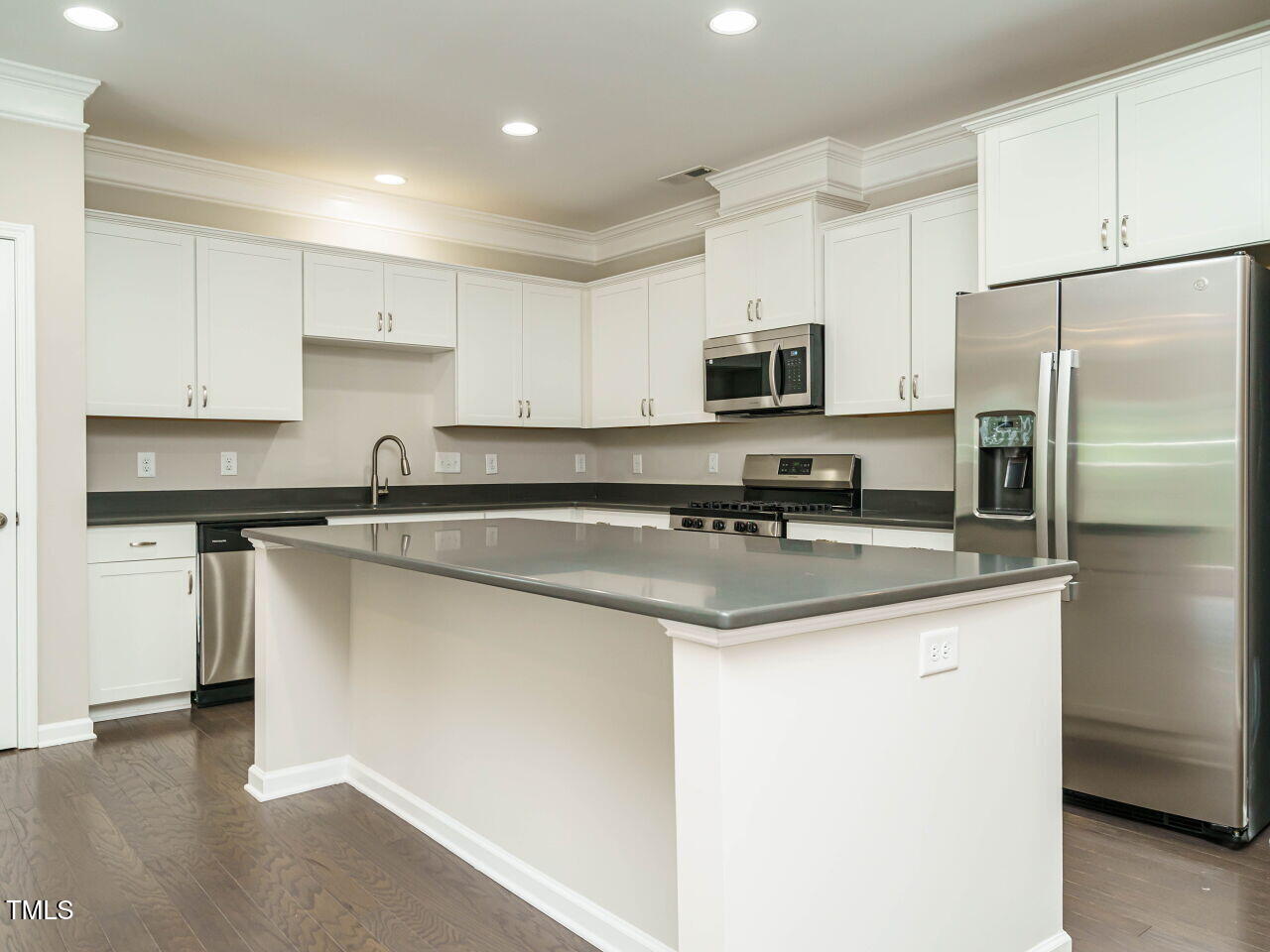 6333 Grace Lily Drive Raleigh, NC 27607 - Photo 10 of 26 011-1280x960-kitchen