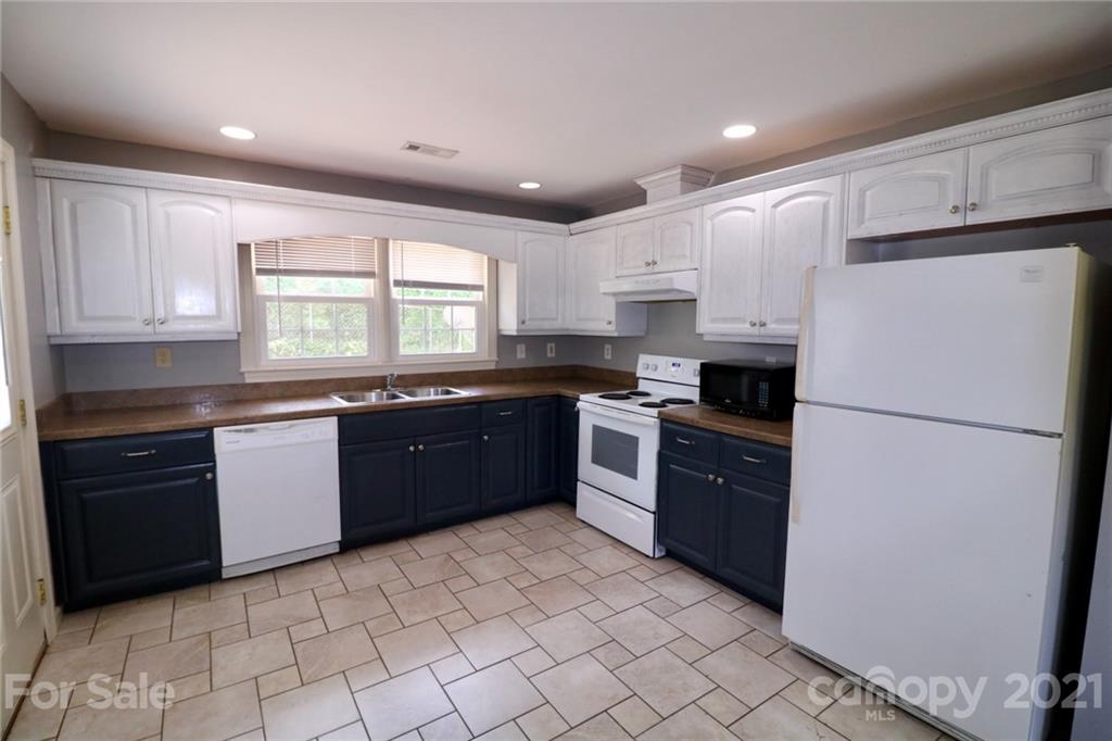 805 Park Road Dallas, NC 28034 - Photo 11 of 11 Gallery Image 11