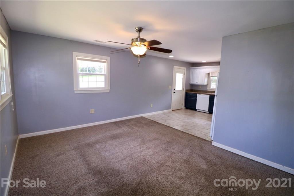 805 Park Road Dallas, NC 28034 - Photo 10 of 11 Gallery Image 10