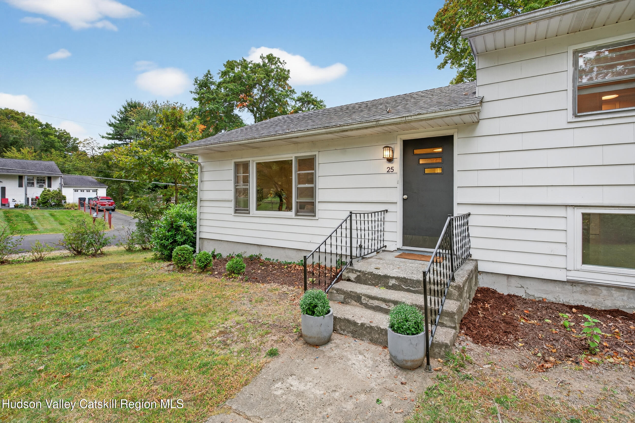 25 Cherry Hill Road New Paltz, NY 12561 - Photo 4 of 35 dsc08284