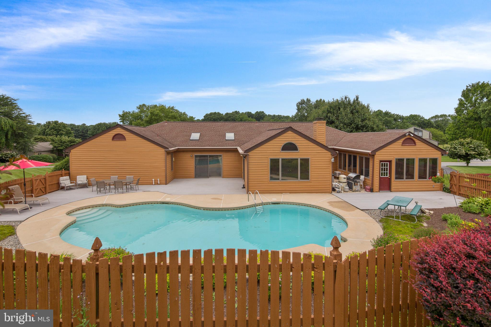 11 Anderson Lane Newark, DE 19711 - Photo 2 of 25 Exterior rear of the property