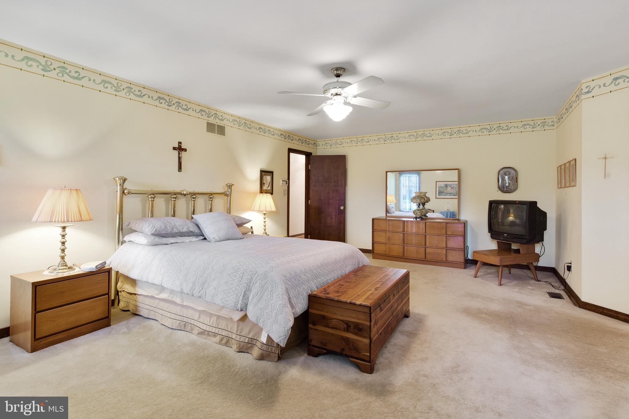 11 Anderson Lane Newark, DE 19711 - Photo 15 of 25 Master Bedroom