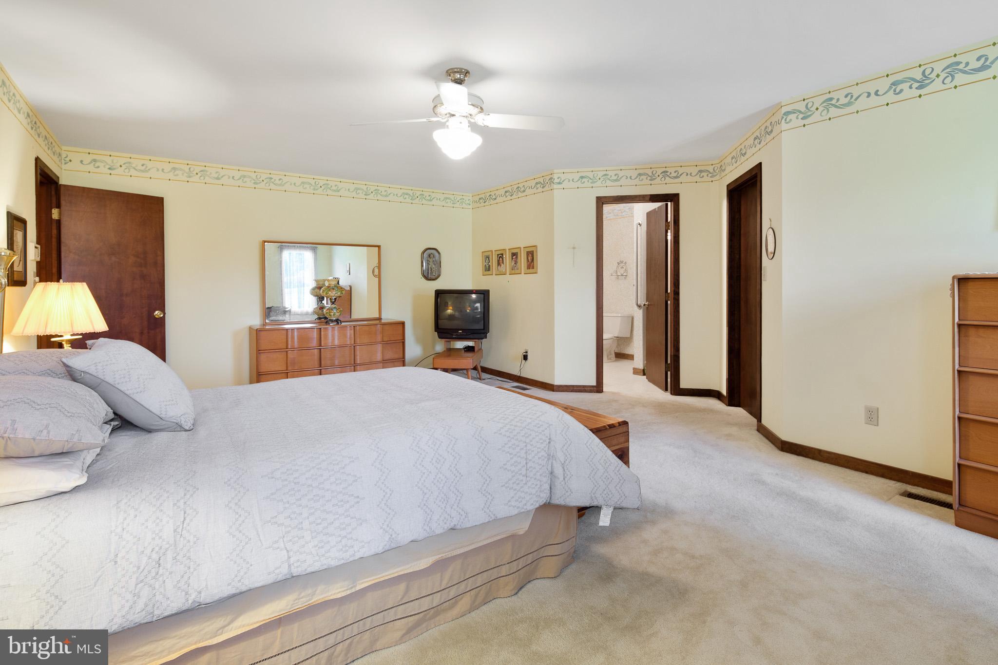 11 Anderson Lane Newark, DE 19711 - Photo 17 of 25 Master Bedroom