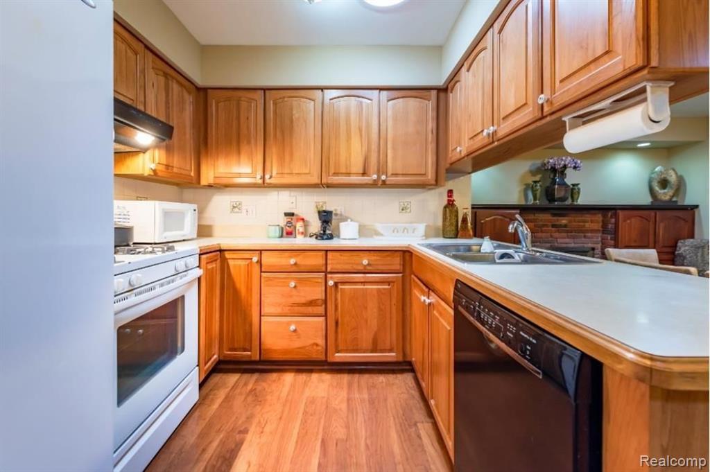 2260 Nixon Road Ann Arbor, MI 48105 - Photo 30 of 51