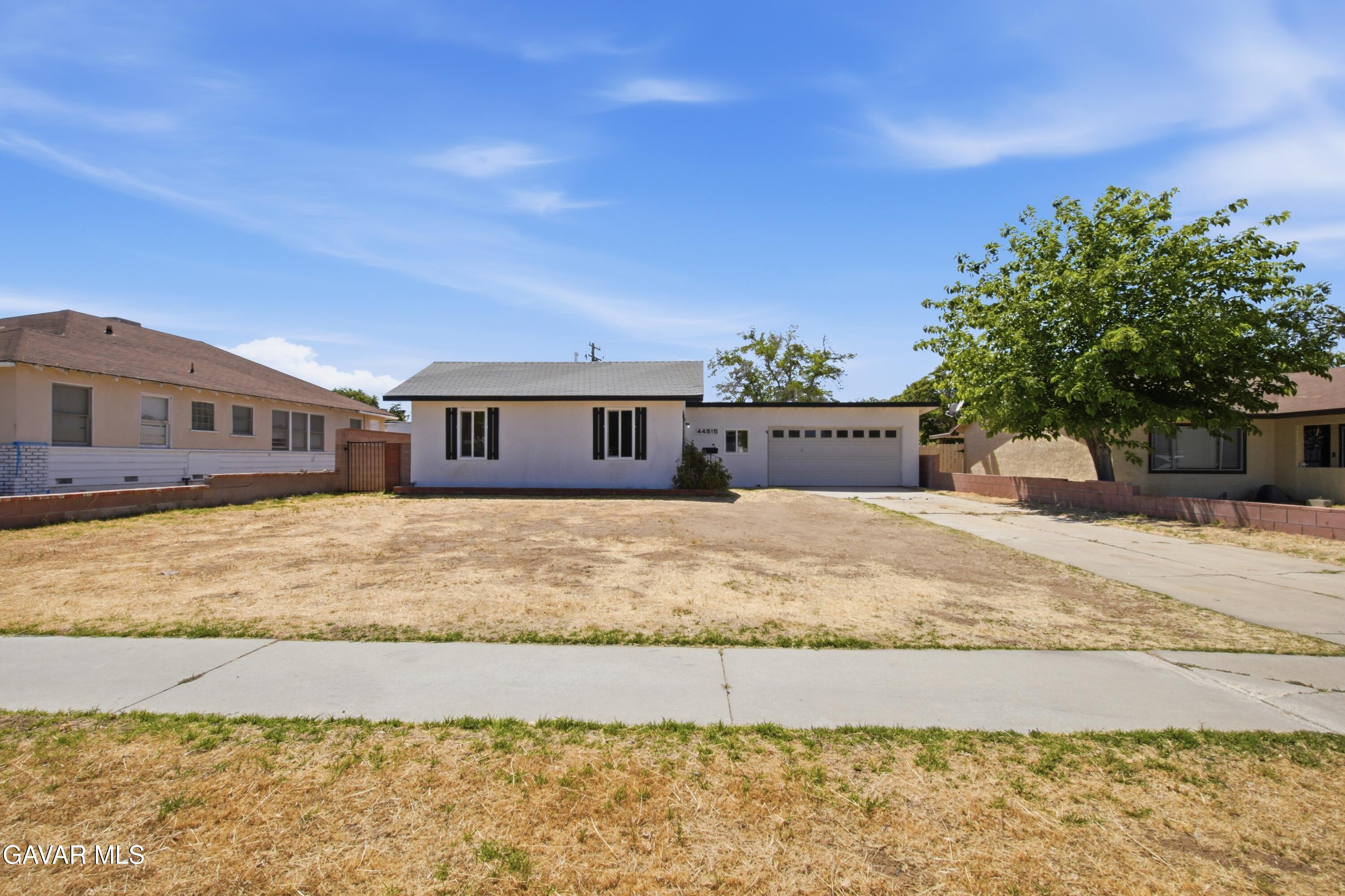 44515 Date Avenue Lancaster, CA 93534 - Photo 21 of 26 JPP05341