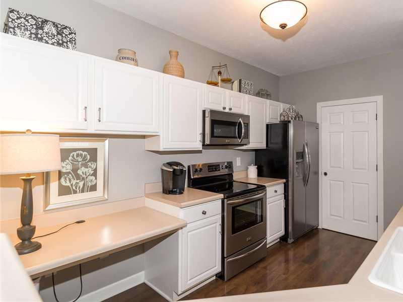 1447 Shadow Ridge Road, Unit 47C Indianapolis, IN 46280 - Photo 11 of 24 Gallery Image 11