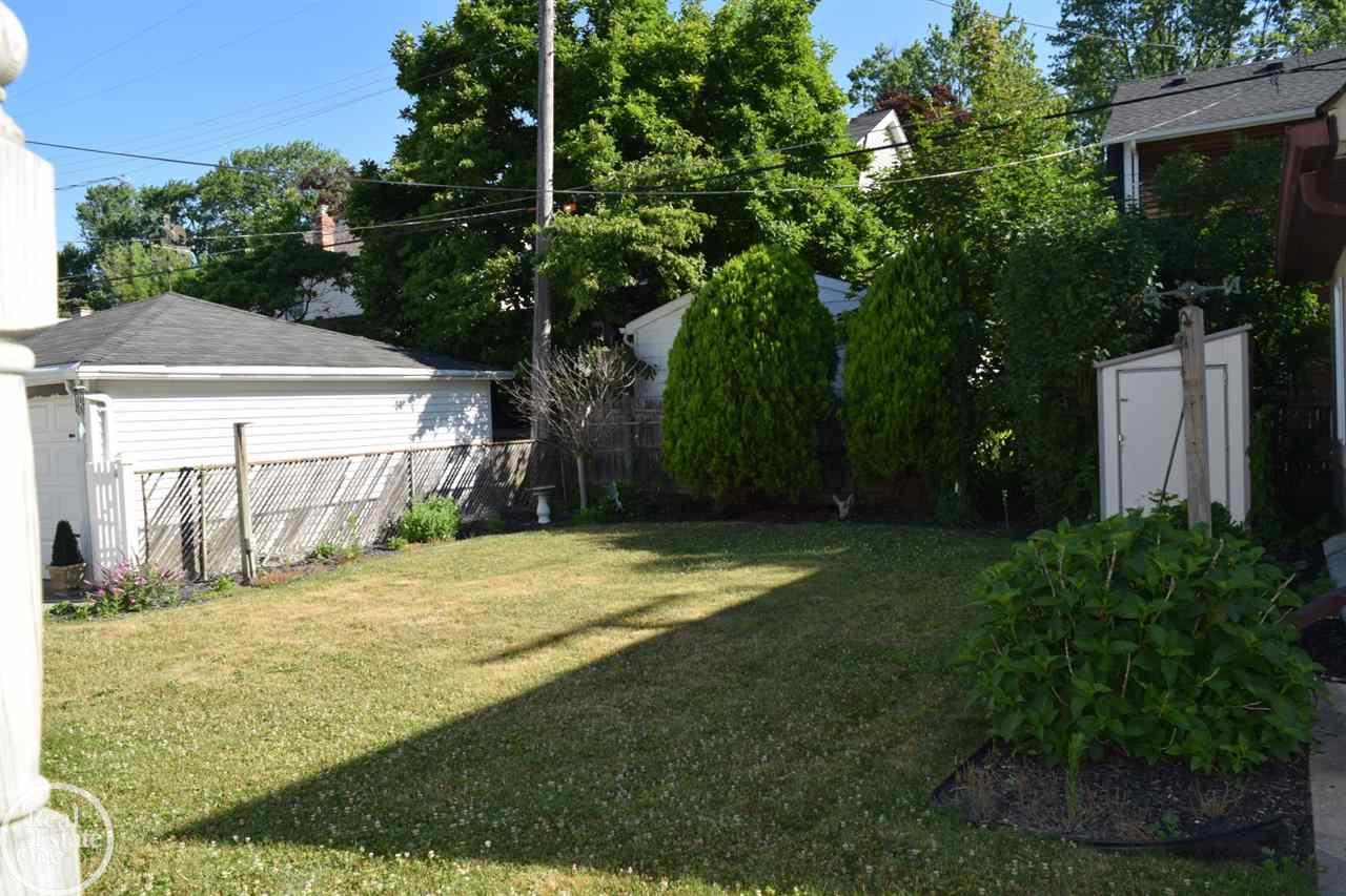 114 Muir Road Grosse Pointe Farms, MI 48236 - Photo 22 of 23