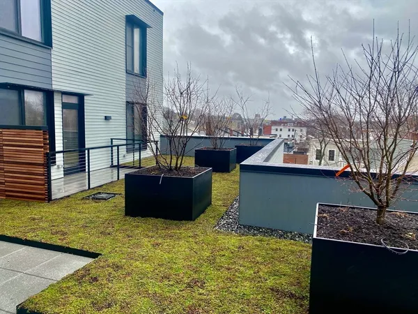 $2,450 | 154 Broadway, Unit 303, Somerville, MA 02145