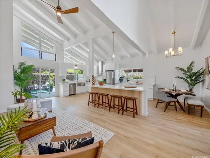 $1,555,000 | 1200 Mokuhano Street, Honolulu, HI 96825