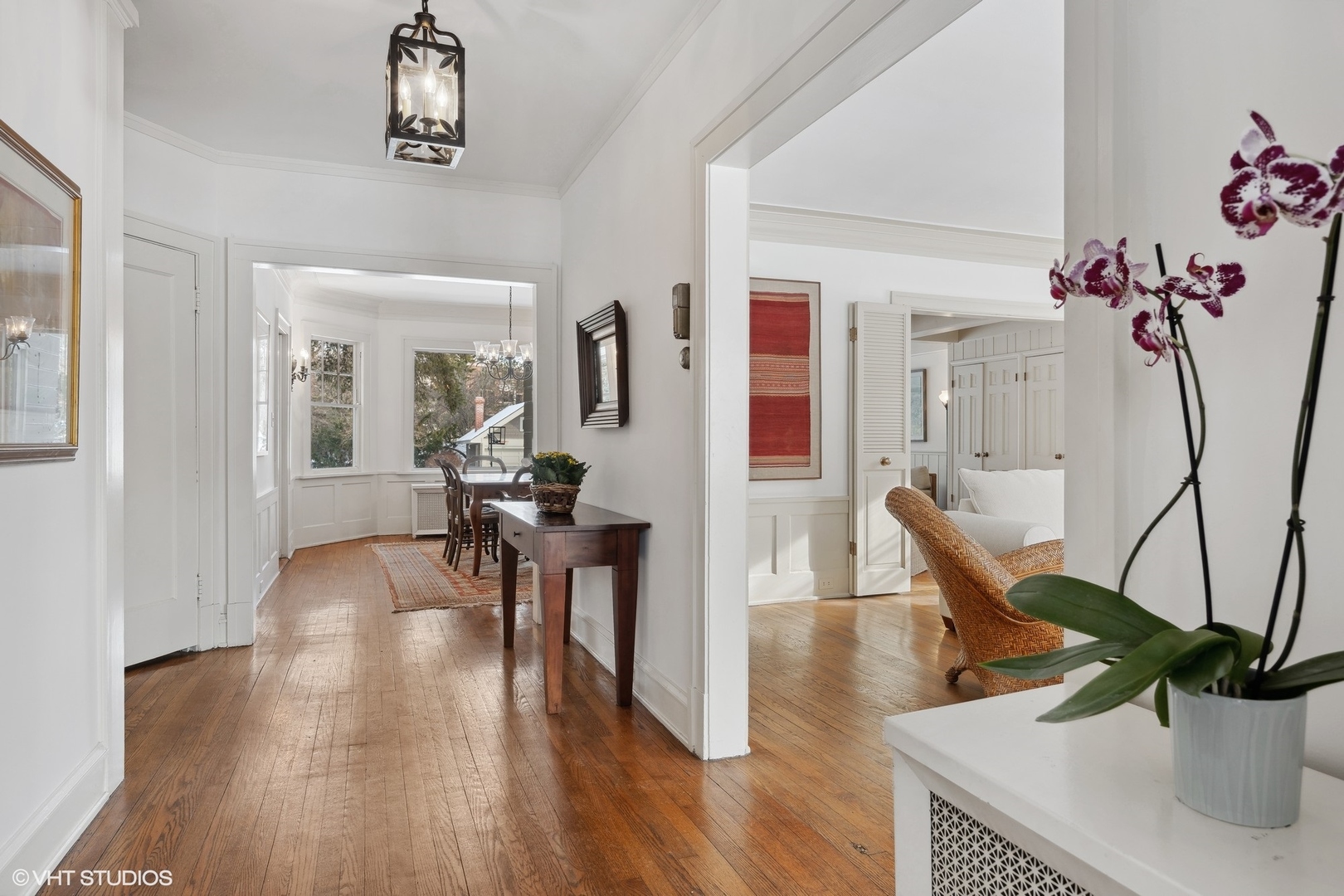 379 Ridge Avenue Winnetka, IL 60093 - Photo 2 of 31 a living room with furniture and wooden floor
