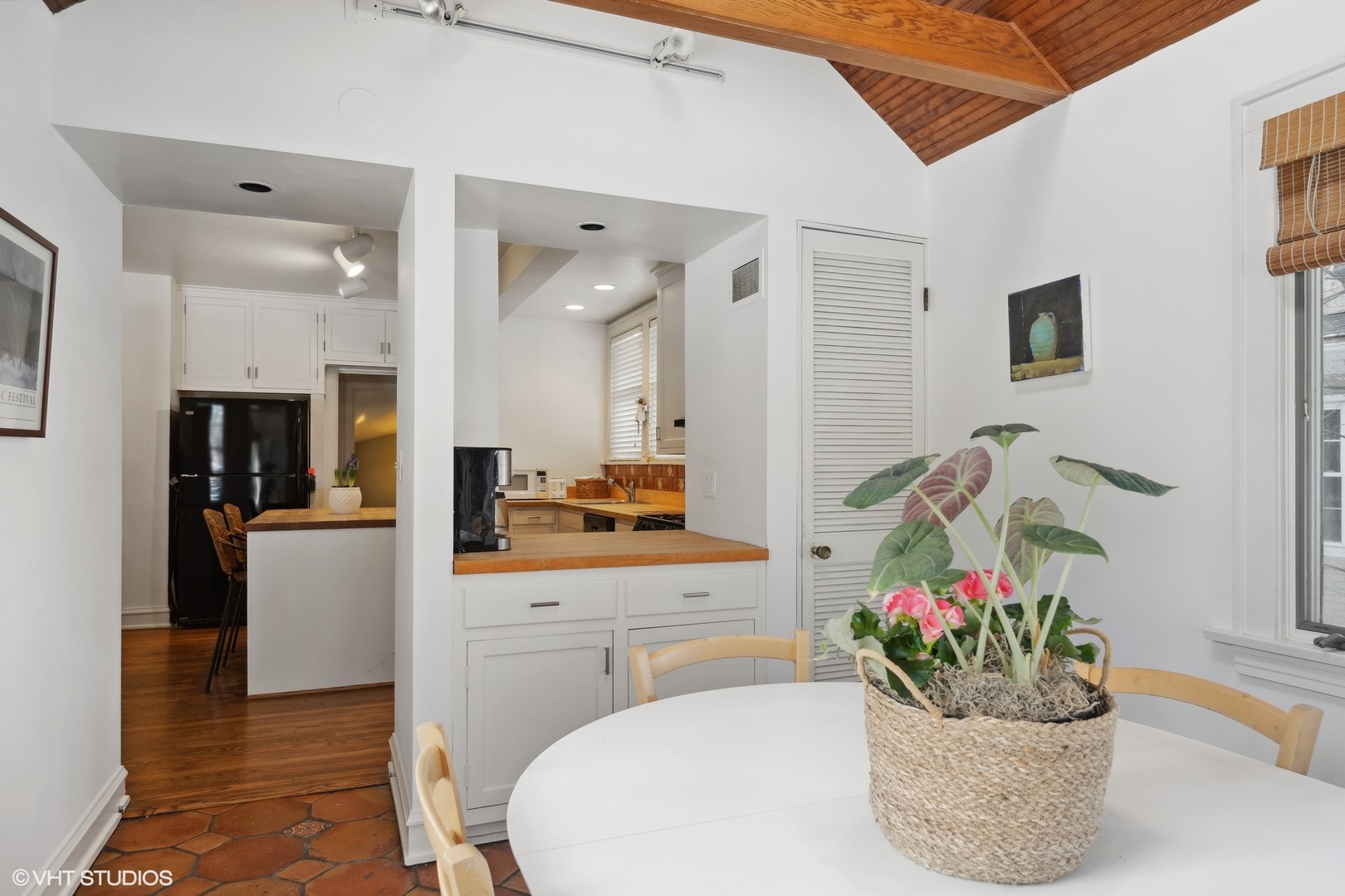 379 Ridge Avenue Winnetka, IL 60093 - Photo 10 of 31 a kitchen with a stove and flowers