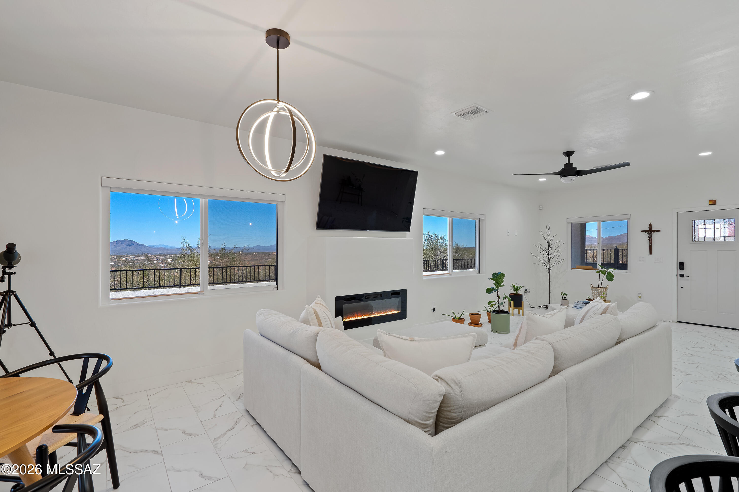 1810 Círculo Tortuga Rio Rico, AZ 85648 - Photo 12 of 44 2 Interiors-5