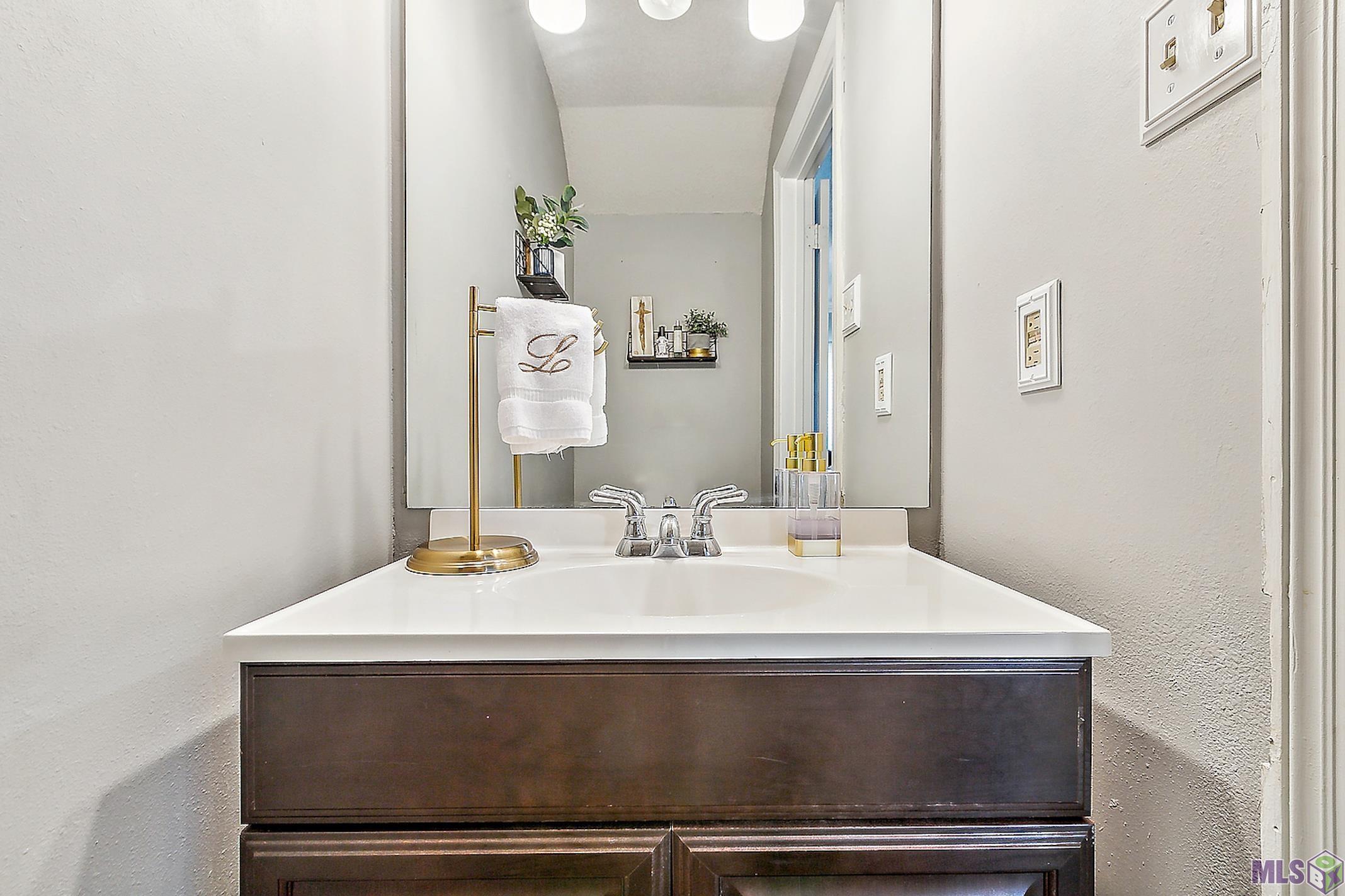 8545 Summa Avenue, Unit Q3 Baton Rouge, LA 70809 - Photo 9 of 11 Gallery Image 9