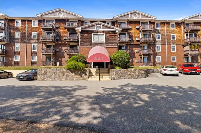 $159,000 | 1190 Charles Street, Unit 20, North Providence, RI 02904