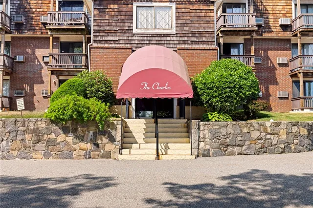 $159,000 | 1190 Charles Street, Unit 20, North Providence, RI 02904