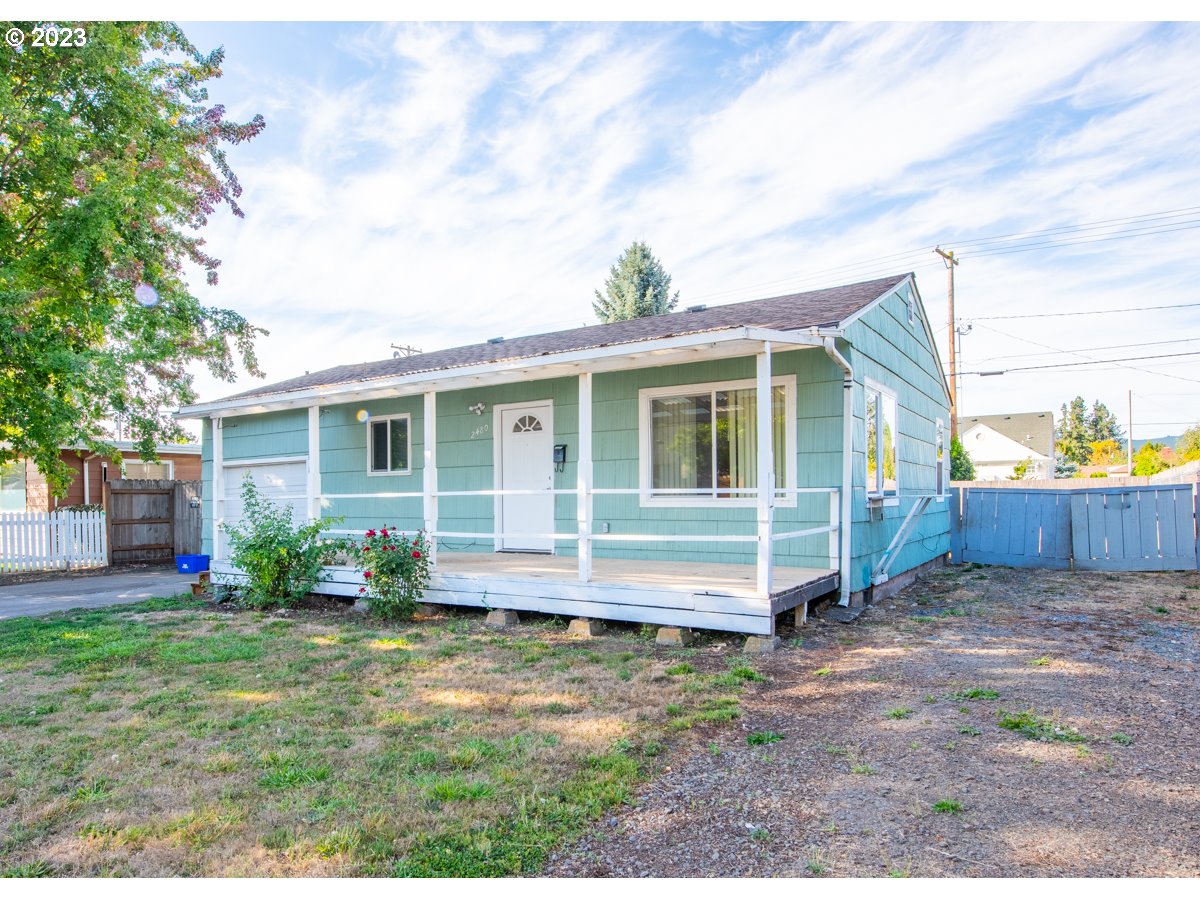 2480 D Street Springfield, OR 97477 - Photo 3 of 42