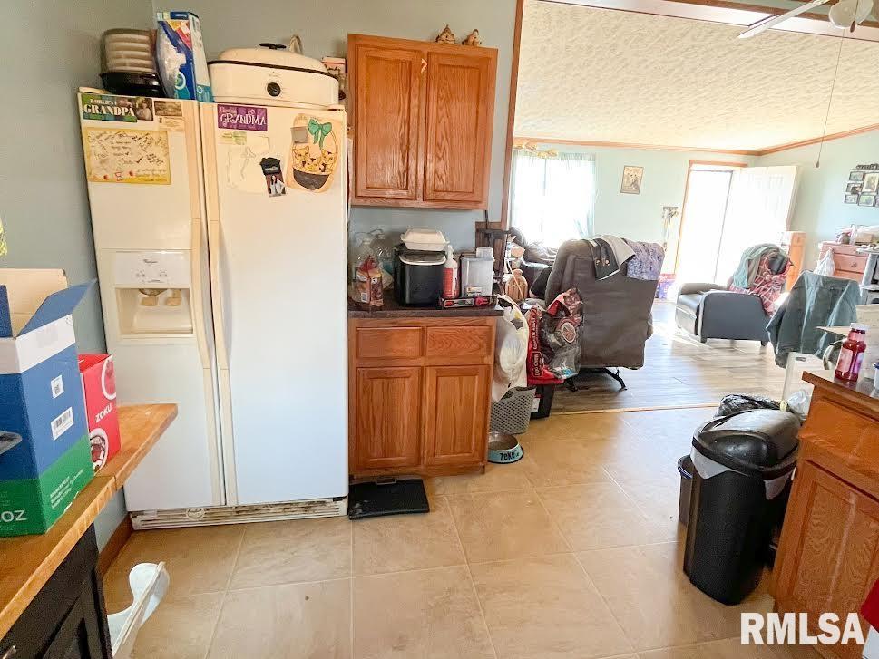 206 Bowery Street Table Grove, IL 61482 - Photo 6 of 9