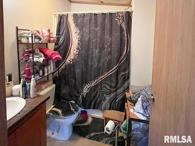 $50,000 | 206 Bowery Street, Table Grove, IL 61482