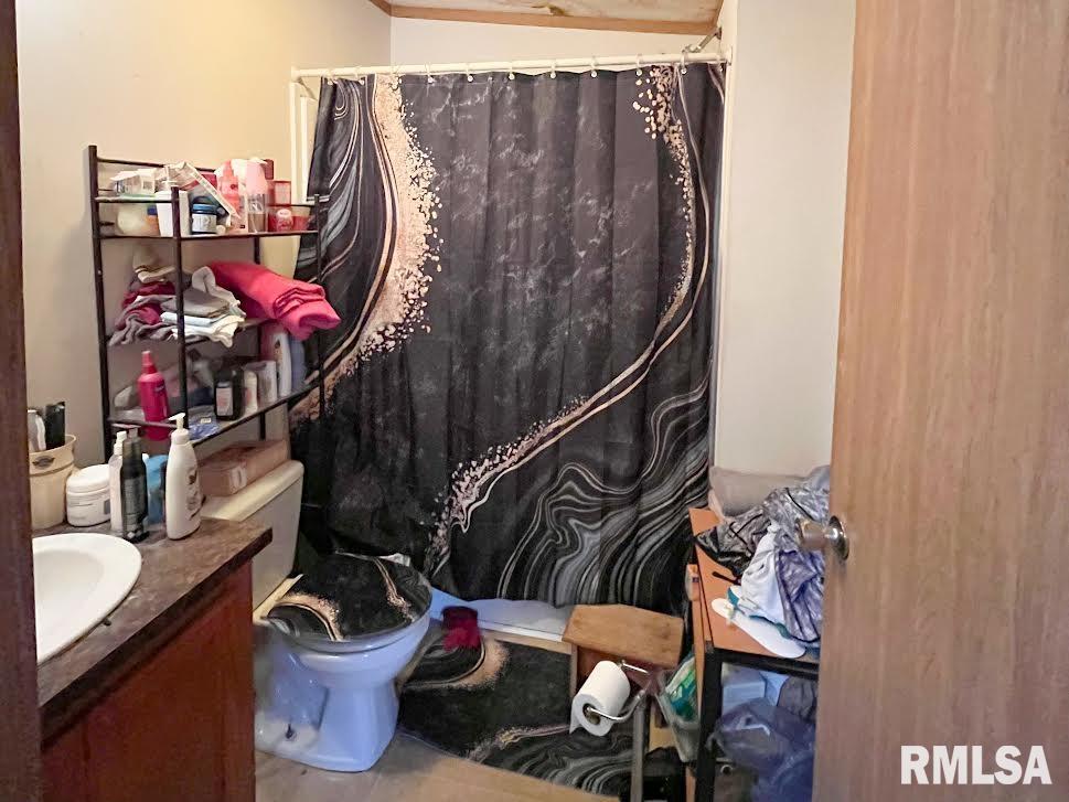 206 Bowery Street Table Grove, IL 61482 - Photo 7 of 9