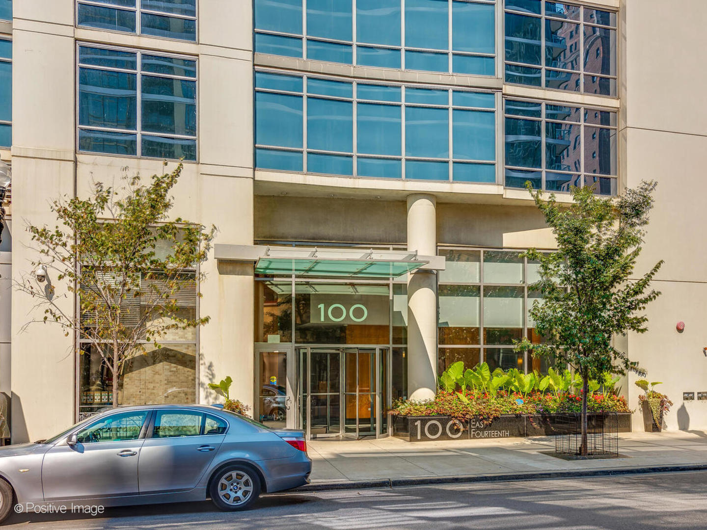 100 East 14th Street, Unit 1502 Chicago, IL 60605 - Photo 2 of 24