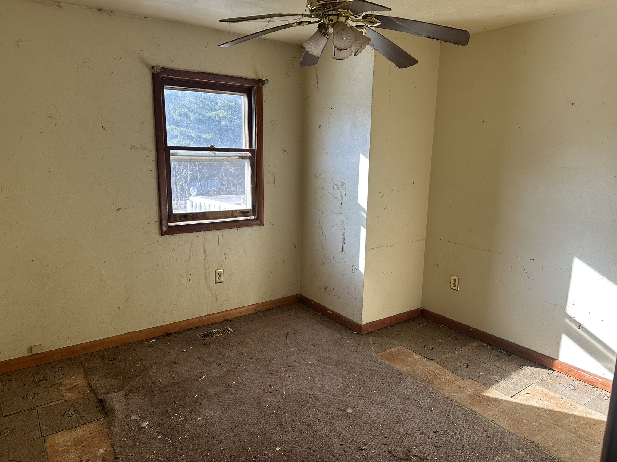 316 Hotchkiss Hill Road Chenango Forks, NY 13746 - Photo 7 of 14