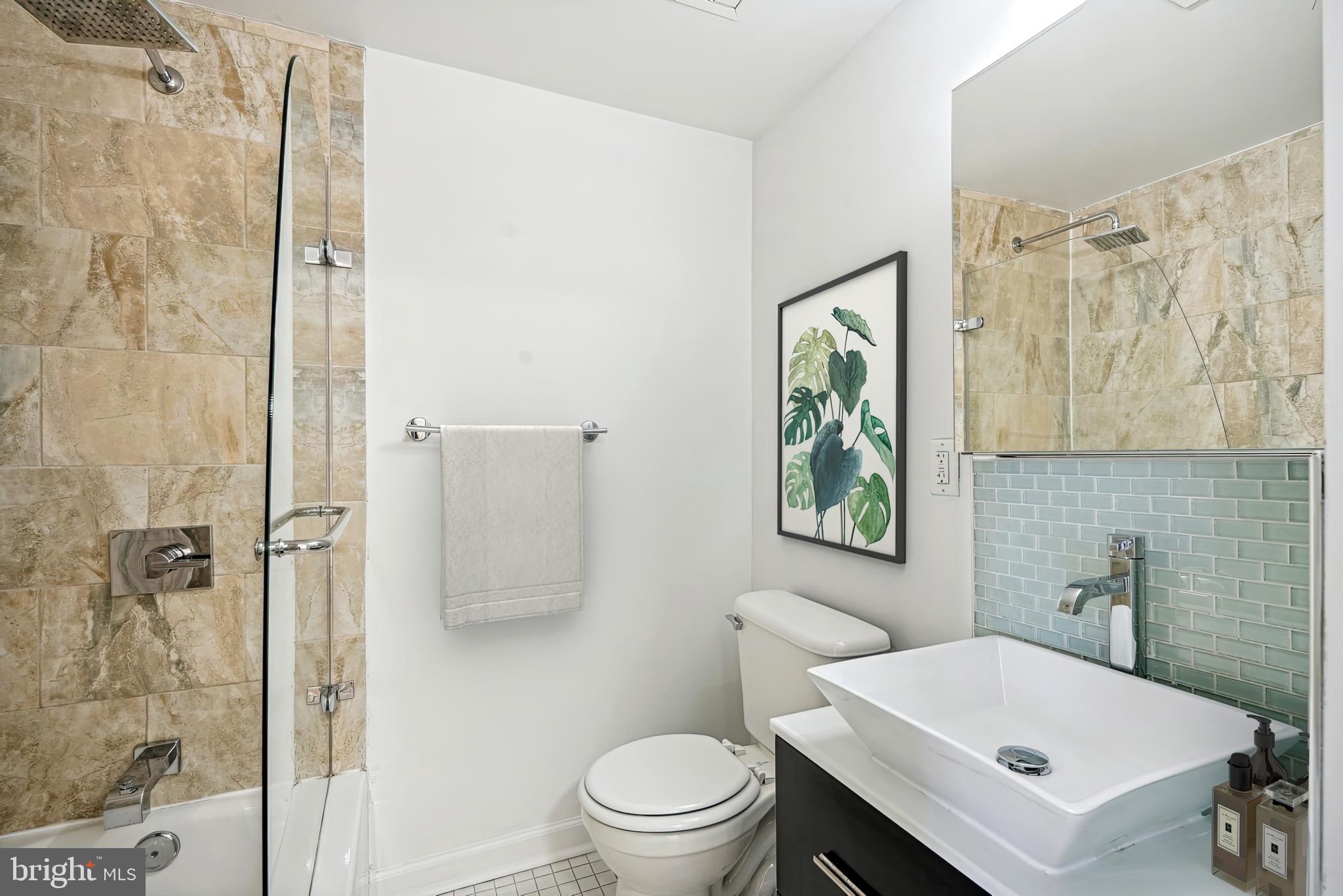 800 4th Street Southwest, Unit S120 Washington, DC 20024 - Photo 13 of 20 Bathroom