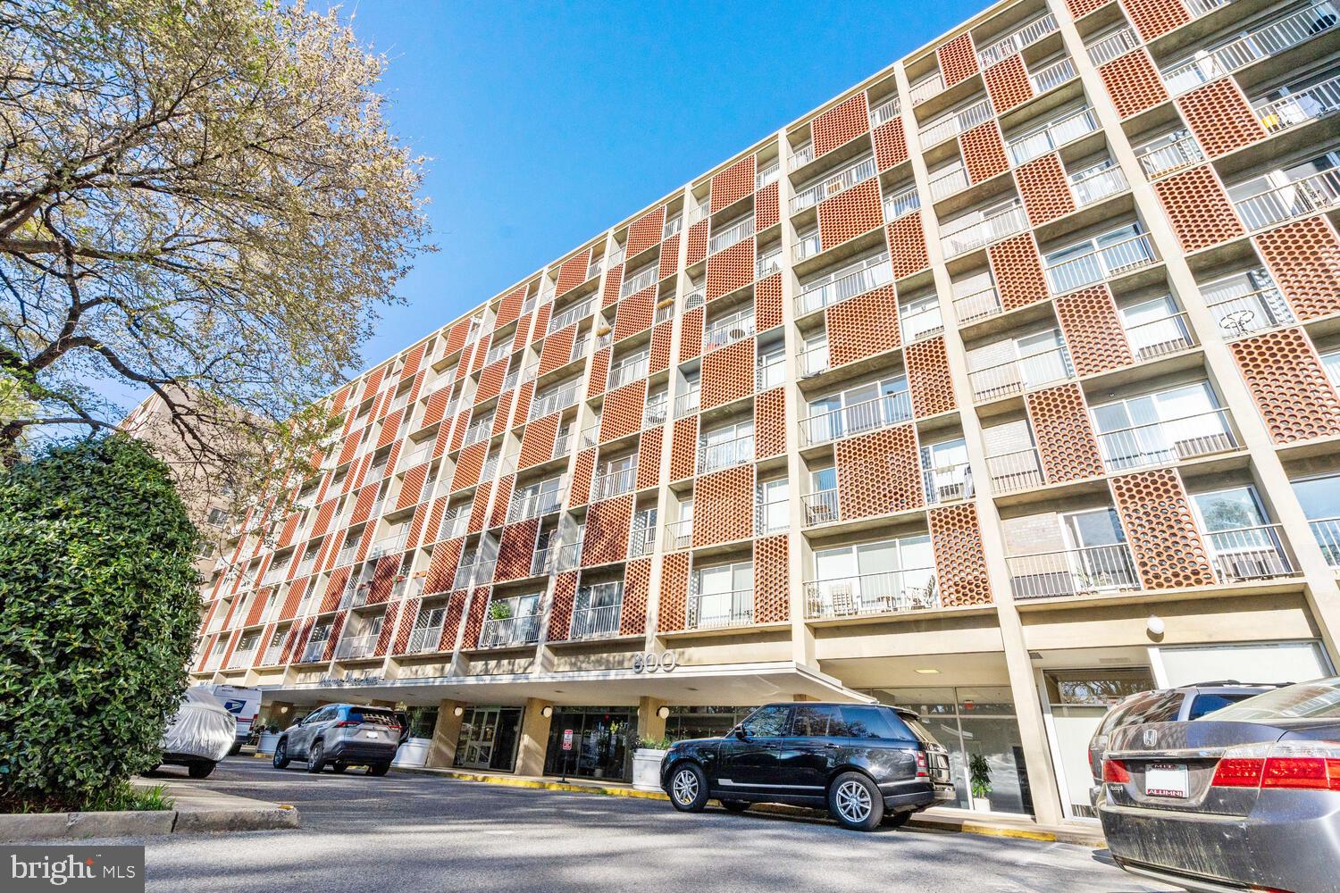 800 4th Street Southwest, Unit S120 Washington, DC 20024 - Photo 19 of 20 Come see your new home! 2 blocks to Metro!!