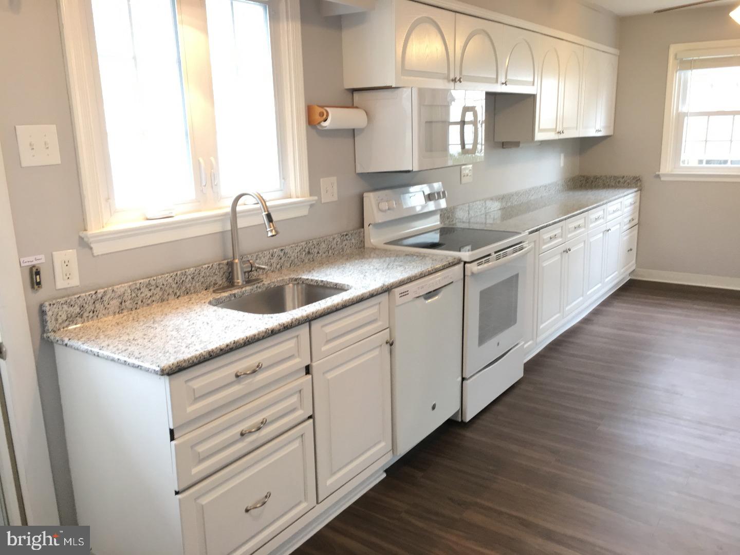 400 Tasker Street Ridley Park, PA 19078 - Photo 7 of 23 Kitchen