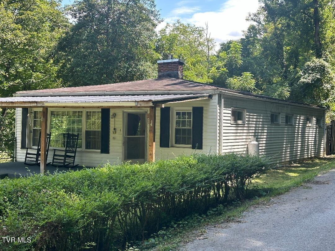 4635 Pierce Road Norton, VA 24273 - Photo 3 of 11 Front