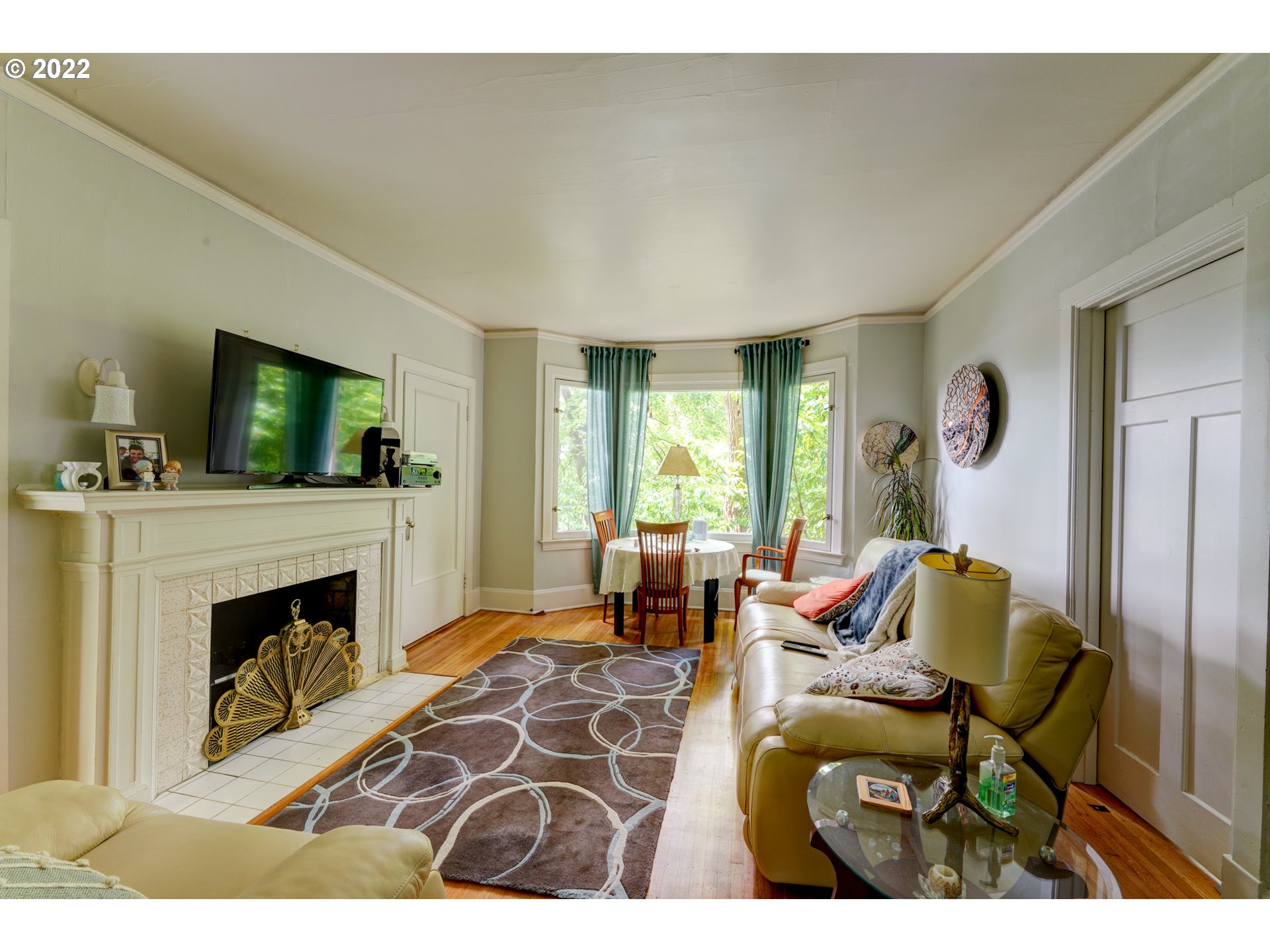 2160 Southwest Kings Court Portland, OR 97205 - Photo 3 of 24 Gallery Image 3