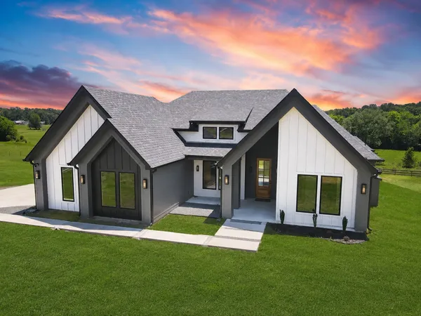 $689,000 | 1000 Denson Allen Road, Coldspring, TX 77331