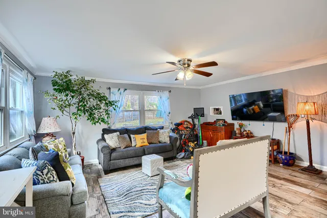 $749,999 | 4 Valley Oak Court, Lutherville-Timonium, MD 21093