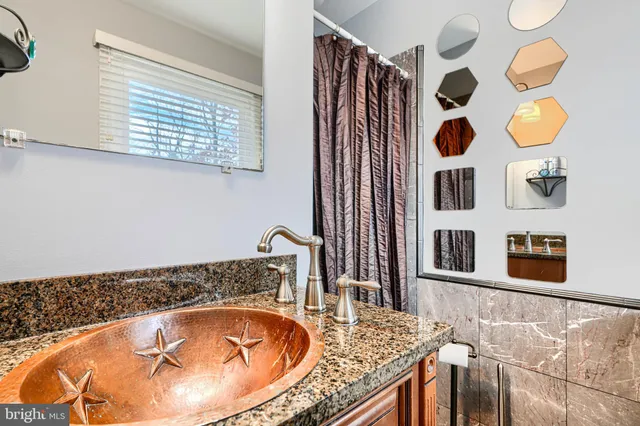 $749,999 | 4 Valley Oak Court, Lutherville-Timonium, MD 21093