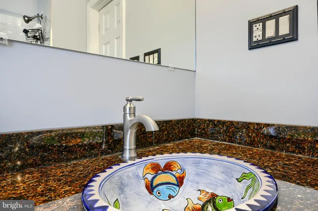 $749,999 | 4 Valley Oak Court, Lutherville-Timonium, MD 21093