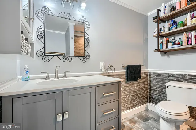 $749,999 | 4 Valley Oak Court, Lutherville-Timonium, MD 21093