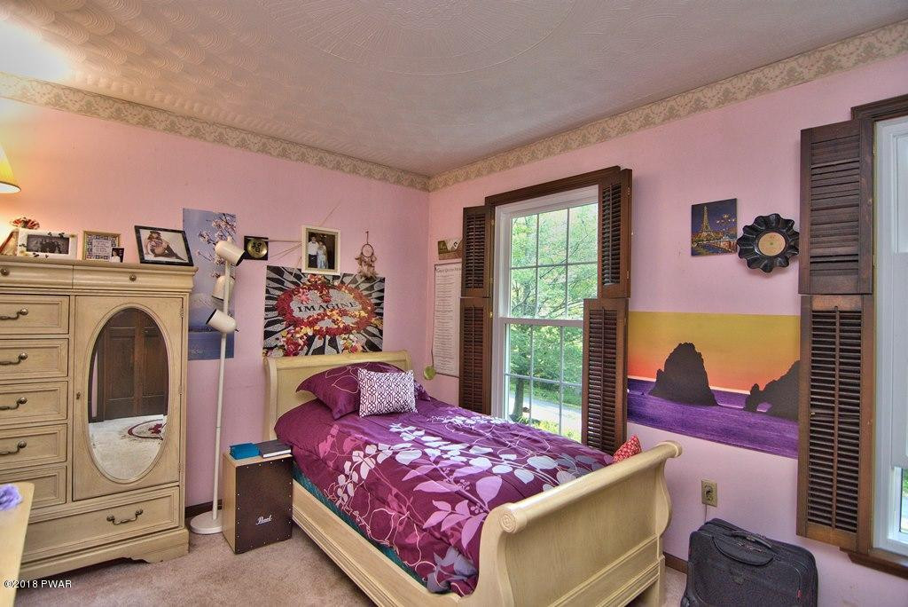 303 Relda Road Moscow, PA 18444 - Photo 40 of 62 Bedroom 2 View 1