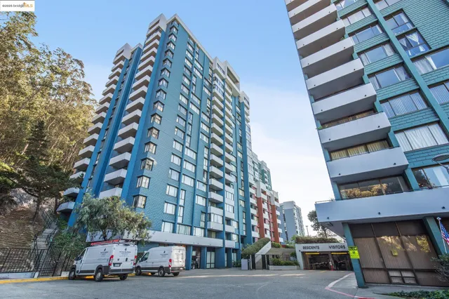 $388,000 | 555 Pierce Street, Unit 203, Albany, CA 94706