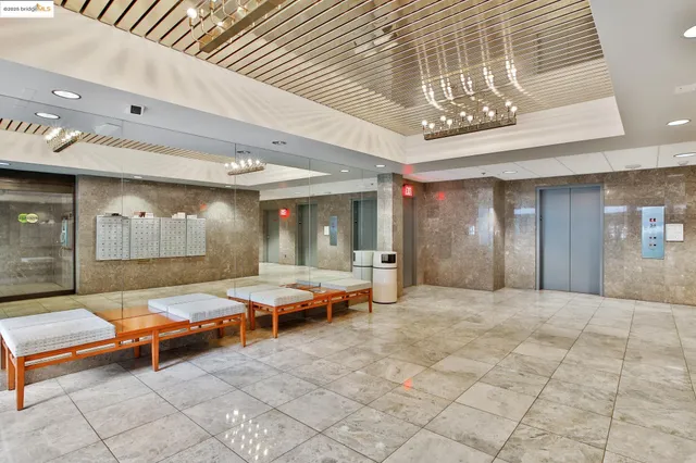 $388,000 | 555 Pierce Street, Unit 203, Albany, CA 94706