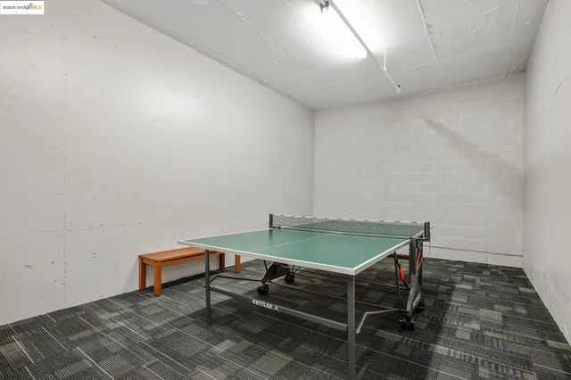 $388,000 | 555 Pierce Street, Unit 203, Albany, CA 94706