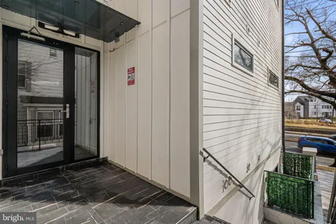 $520,000 | 1002 Rhode Island Avenue Northeast, Unit 8, Washington, DC 20018