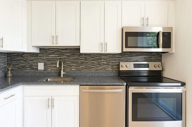 $165,000 | 4650 Washington Street, Unit 210, Hollywood, FL 33021