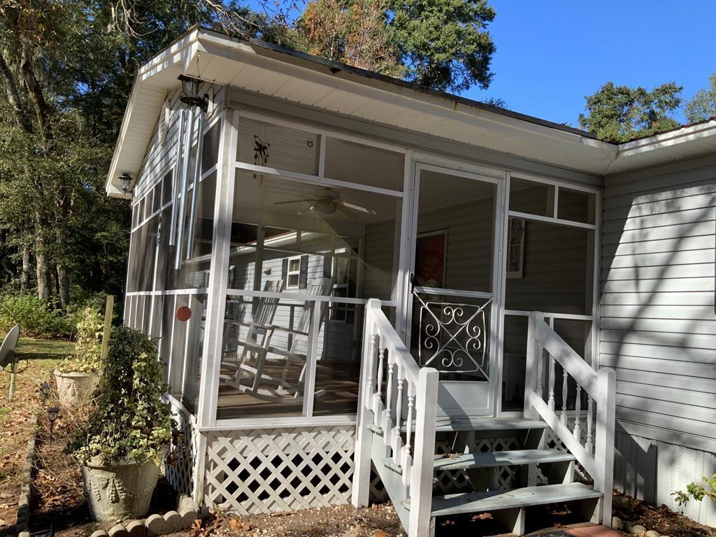 1095 Rugby Avenue Summerton, SC 29148 - Photo 4 of 26 rugby3
