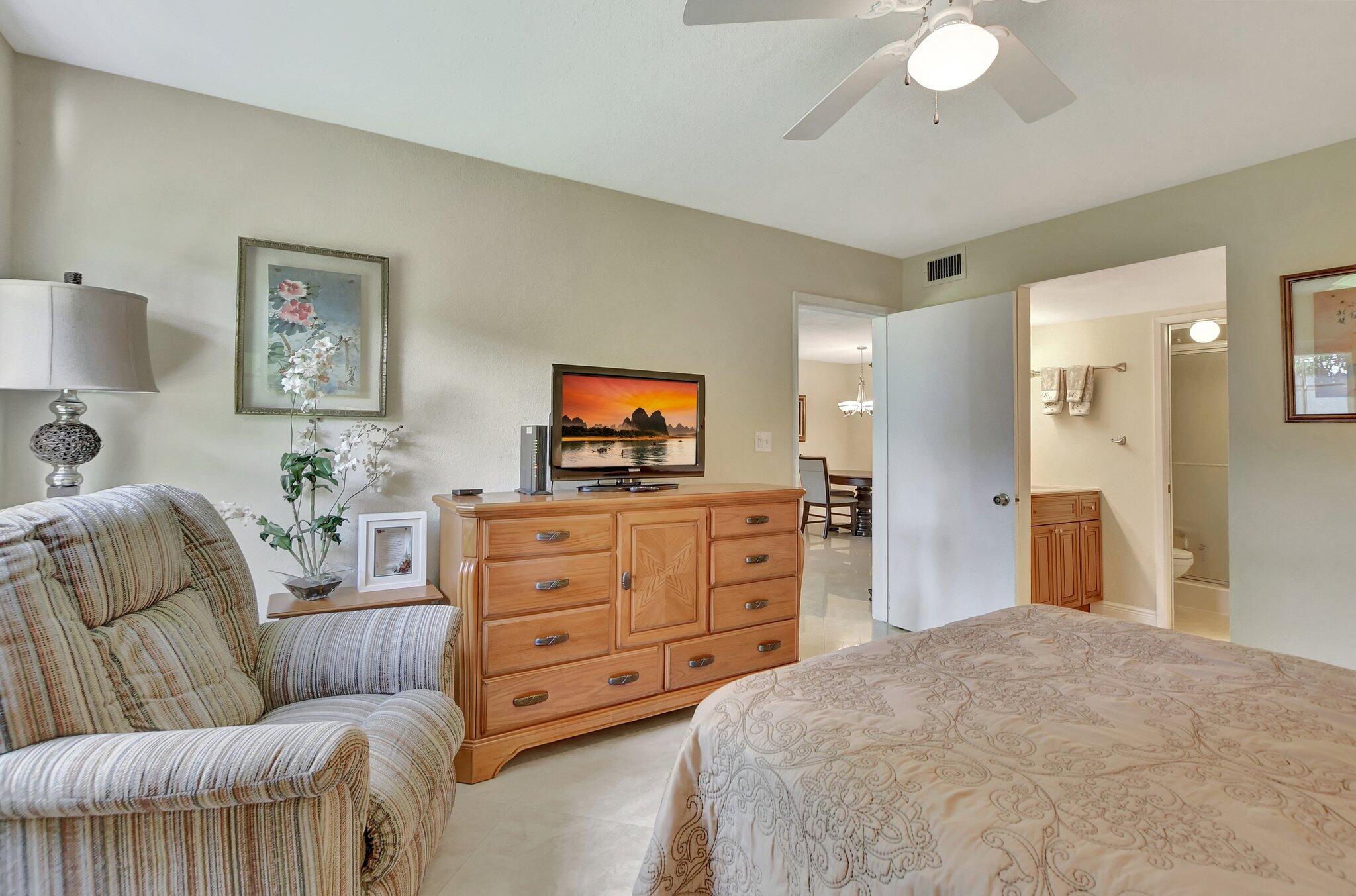 9070 Fairbanks Lane, Unit 4 Boca Raton, FL 33496 - Photo 16 of 39 PRIMARY BEDROOM
