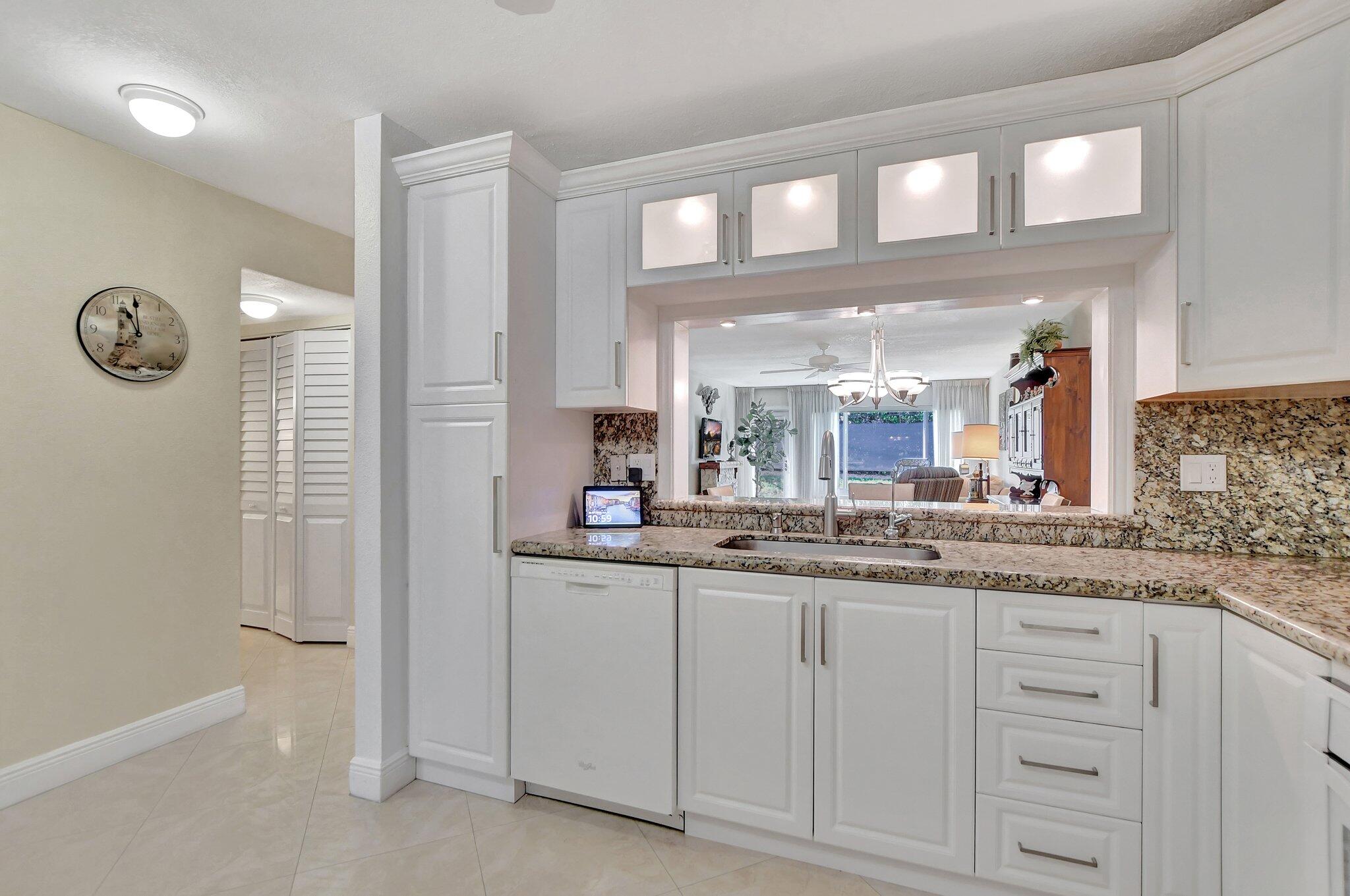 9070 Fairbanks Lane, Unit 4 Boca Raton, FL 33496 - Photo 8 of 39 KITCHEN VIEW
