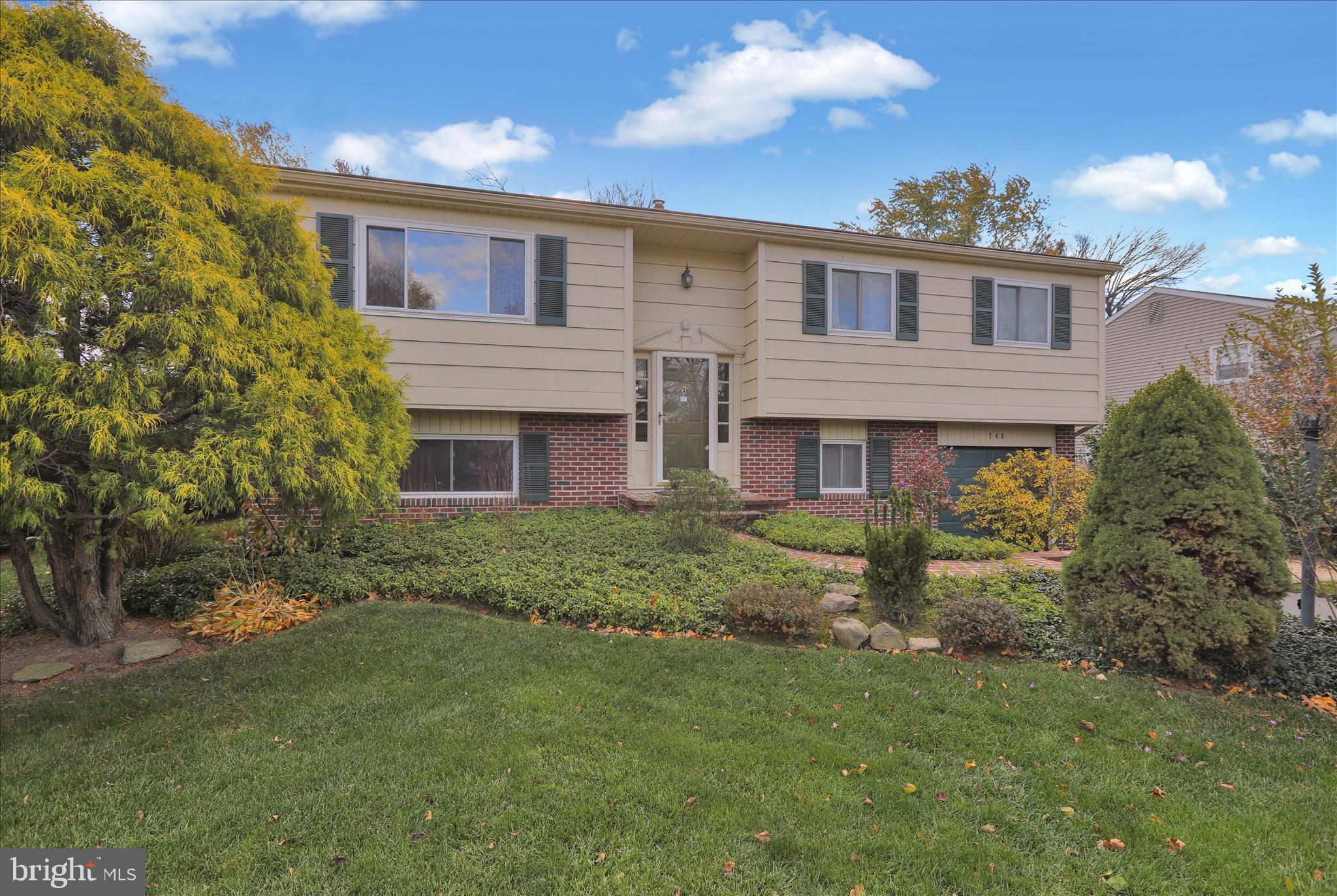 740 Blue Grass Road Lancaster, PA 17601 - Photo 3 of 41