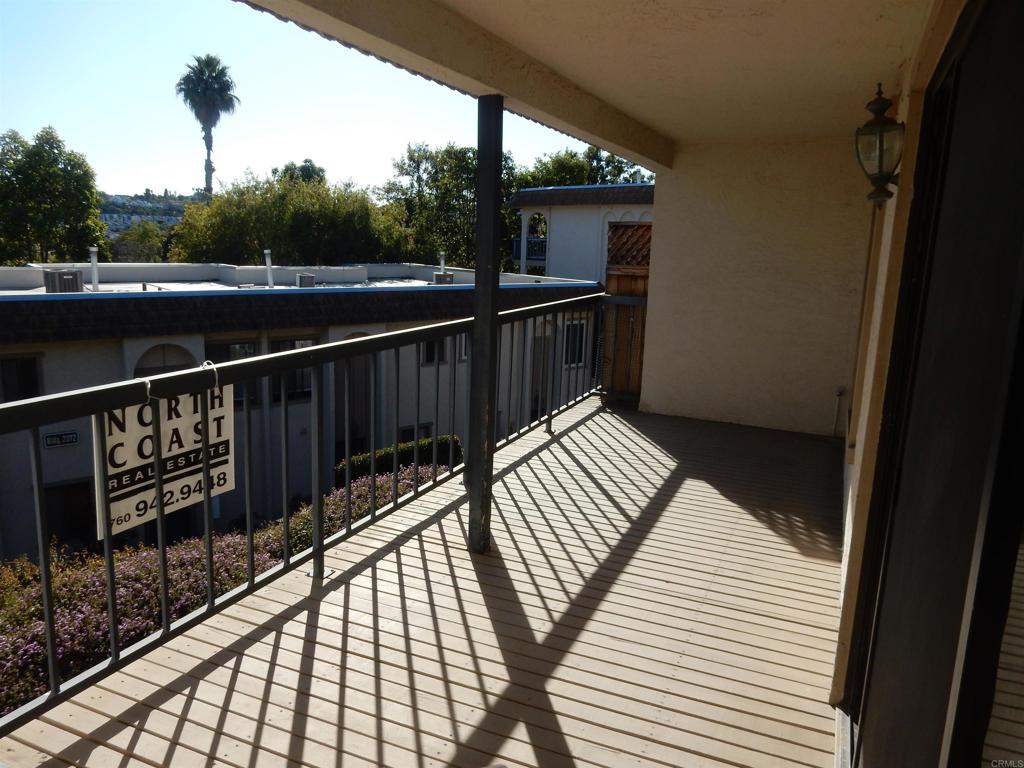 2374 Caringa Way Carlsbad, CA 92009 - Photo 37 of 41