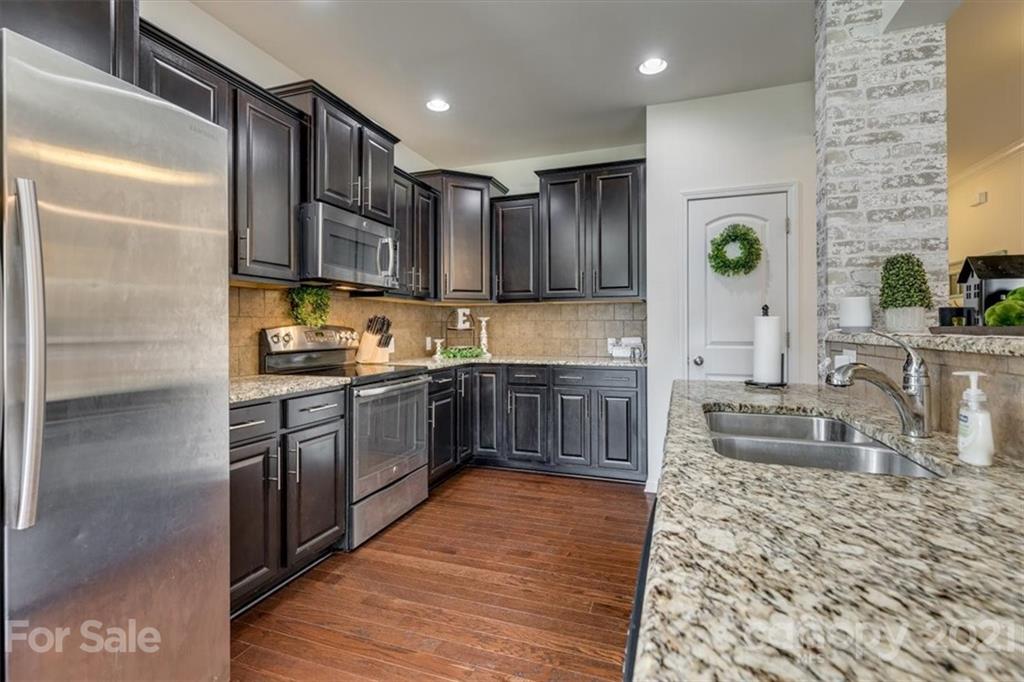 87420 Edsen Court Lancaster, SC 29720 - Photo 9 of 31 Gallery Image 9
