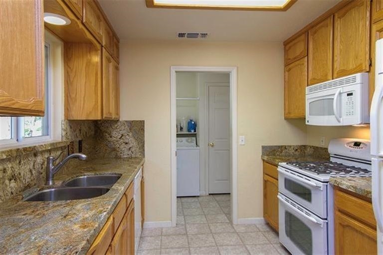 14671 Brookhill Road Madera, CA 93636 - Photo 7 of 10 Gallery Image 7