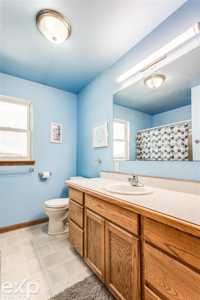 8741 Rynn Road Avoca, MI 48006 - Photo 13 of 43 50064463-12.JPG